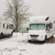 Lakóautós utazás télen – tippek hideg időre